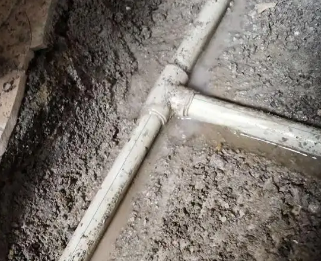 芙蓉漏水维修电话